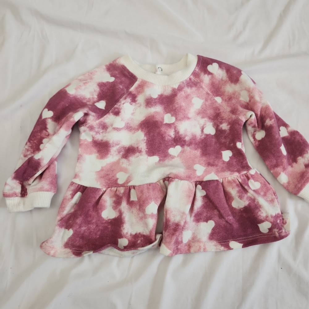Grayson mini Infant girl 12m Pink heart sweatshirt #D016